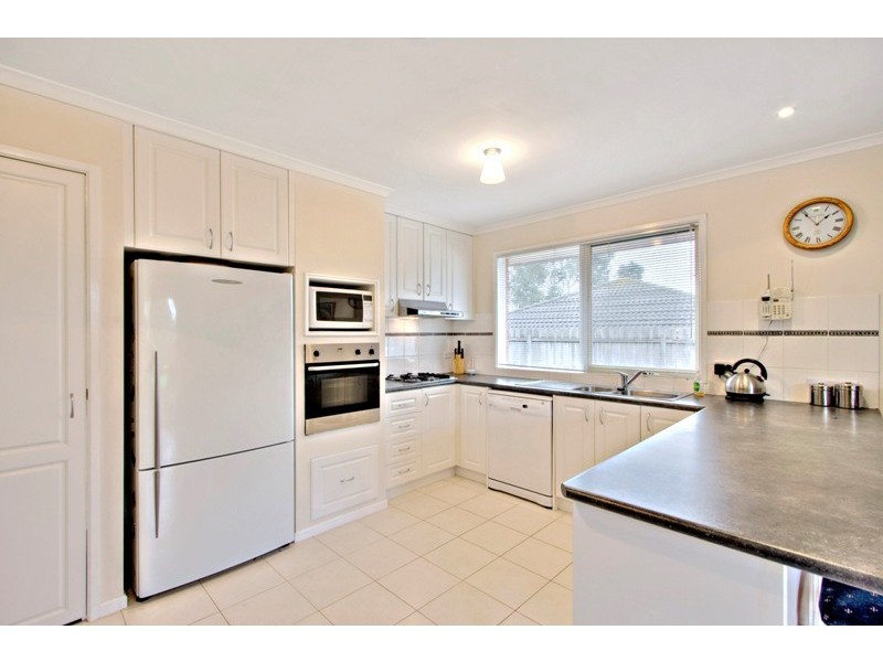 15 James Bathe Way, Narre Warren South VIC 3805