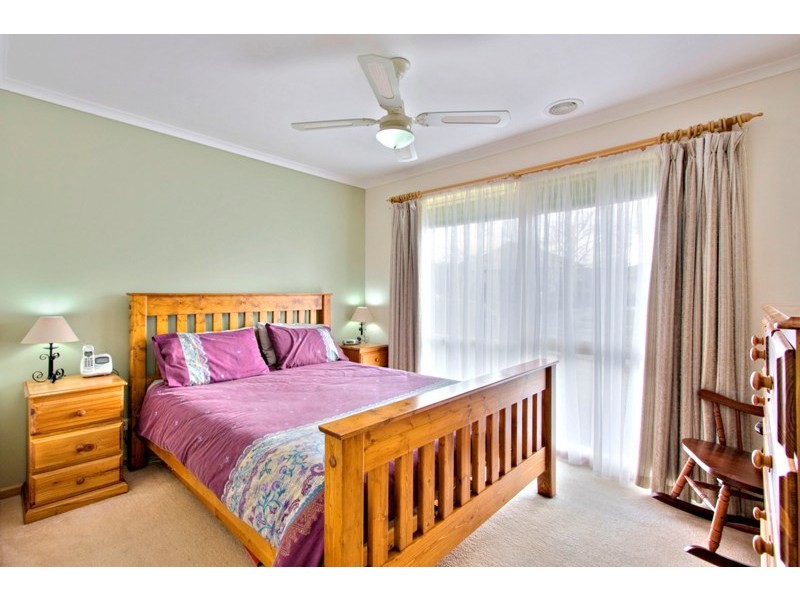 15 James Bathe Way, Narre Warren South VIC 3805