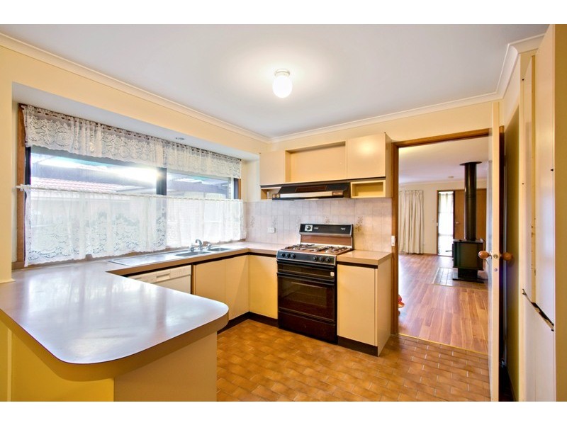 20 Greenacre Crescent, Narre Warren VIC 3805