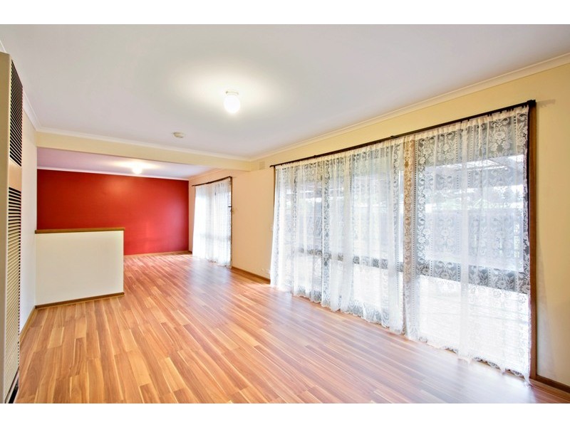 20 Greenacre Crescent, Narre Warren VIC 3805