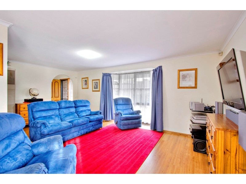 67 Girvan Circuit, Endeavour Hills VIC 3802