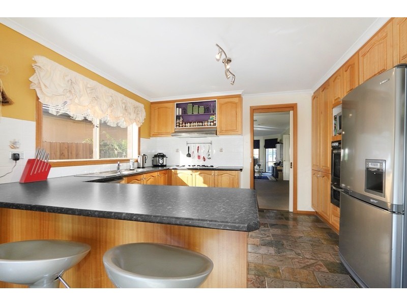 30 Ardblair Terrace, Narre Warren South VIC 3805