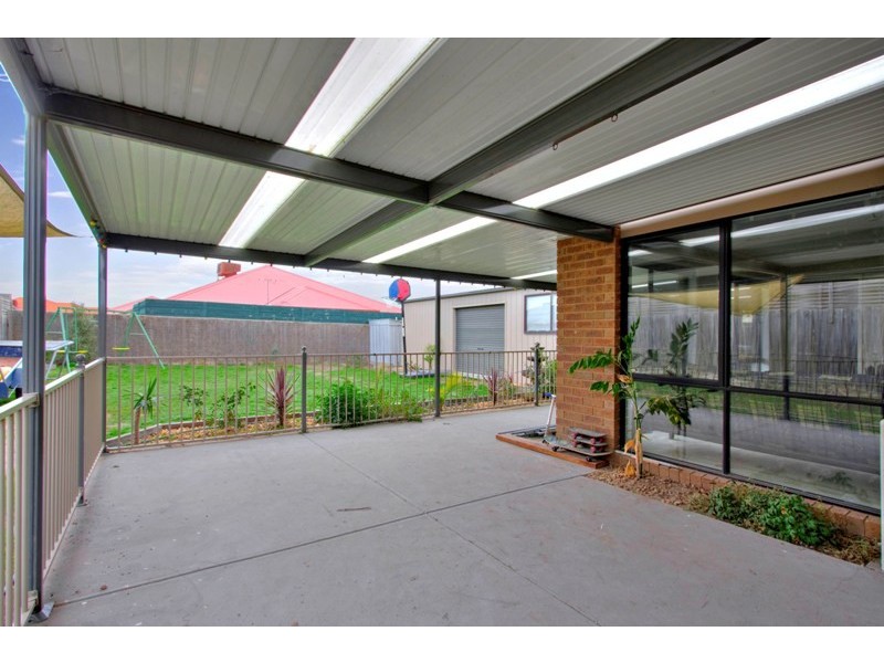 34 Beethoven Drive, Narre Warren South VIC 3805