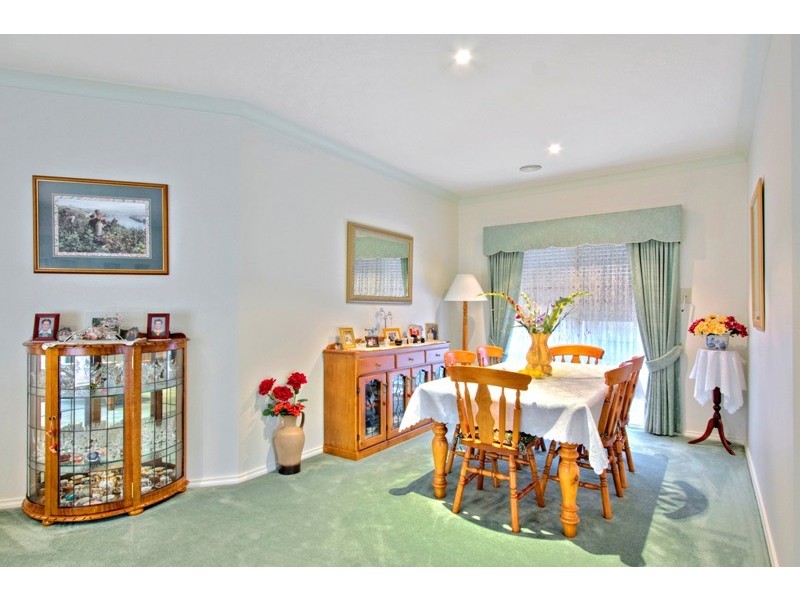 9 Cromford Crescent, Narre Warren South VIC 3805