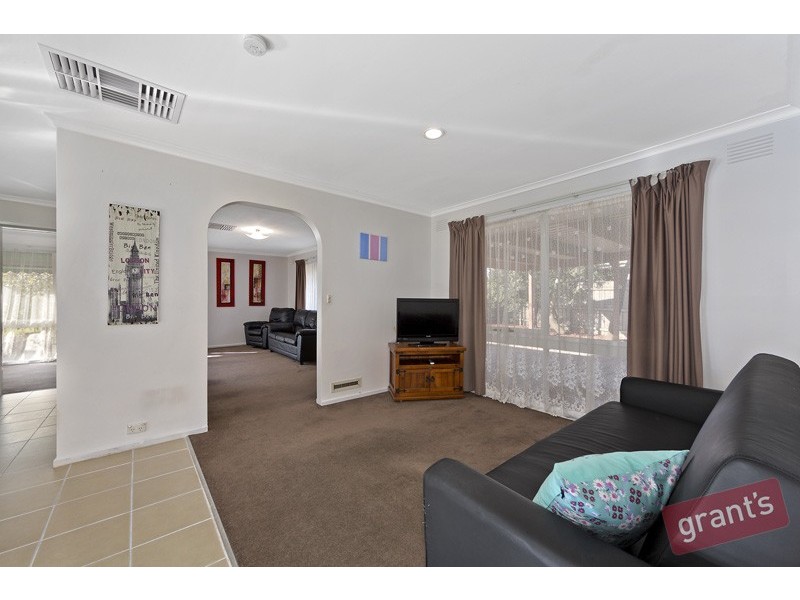 8 Aberdeen Court, Narre Warren VIC 3805