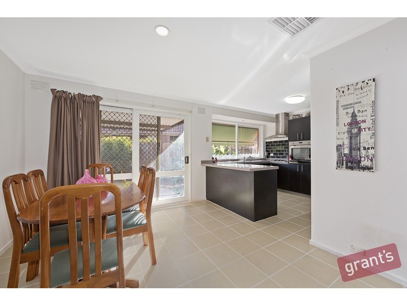 8 Aberdeen Court, Narre Warren VIC 3805
