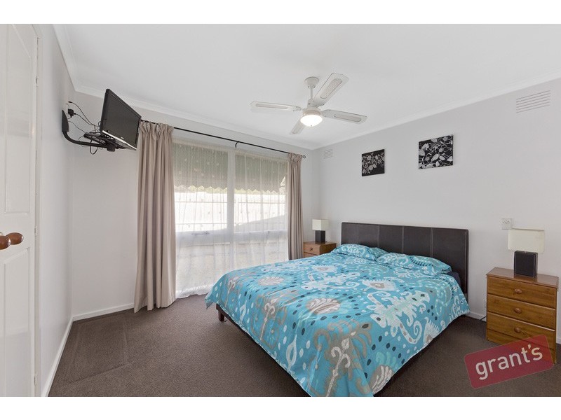 8 Aberdeen Court, Narre Warren VIC 3805