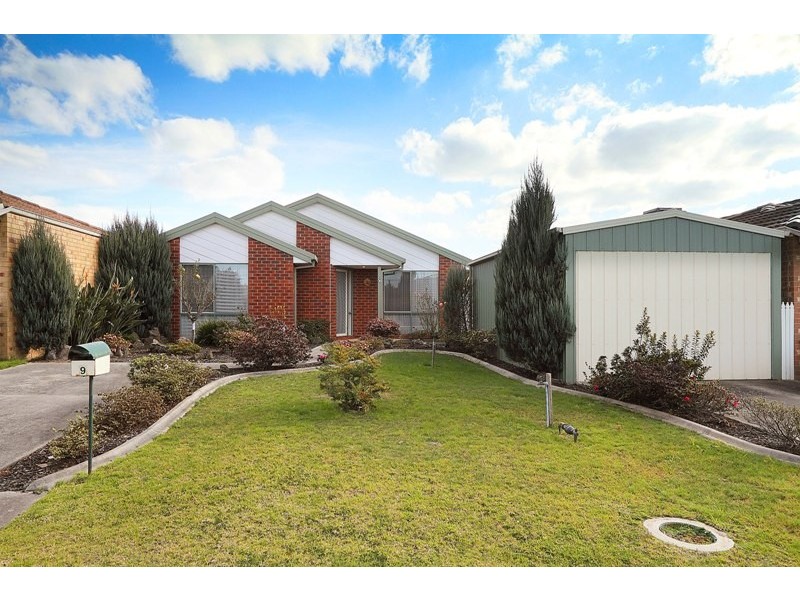 9 Horseman Court, Narre Warren South VIC 3805