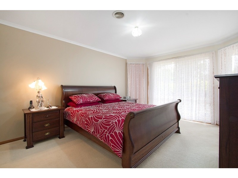 14 Gull Way, Narre Warren South VIC 3805