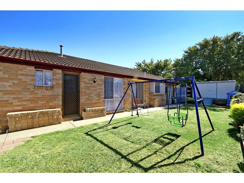 43 Lake View Drive, Narre Warren South VIC 3805