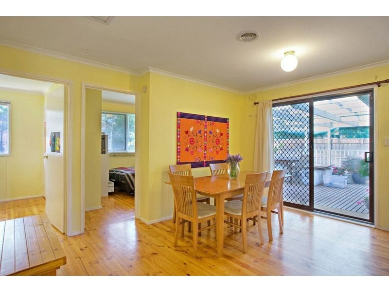 17 Upton Crescent, Narre Warren VIC 3805