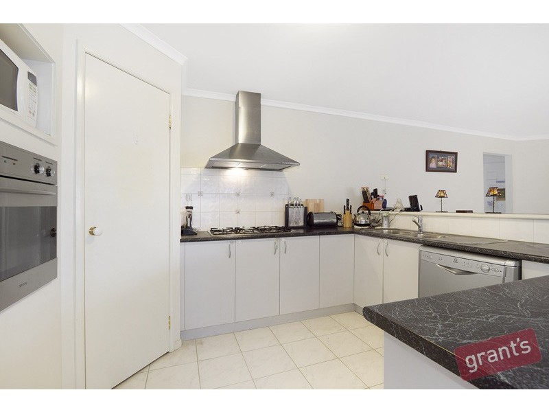 9 Beethoven Drive, Narre Warren South VIC 3805