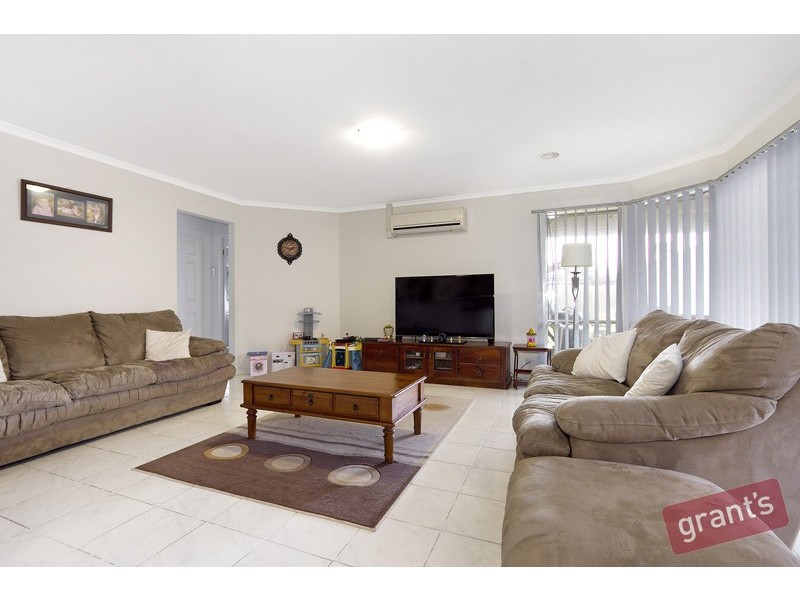 9 Beethoven Drive, Narre Warren South VIC 3805