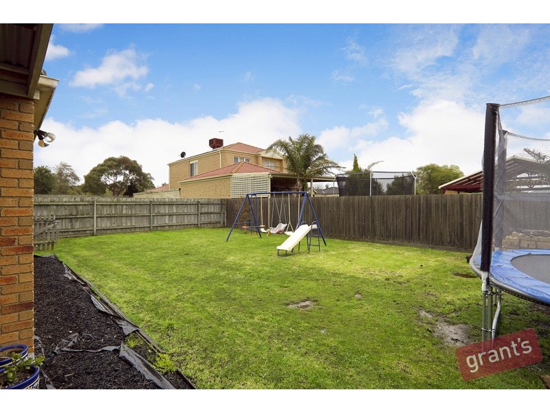 9 Beethoven Drive, Narre Warren South VIC 3805