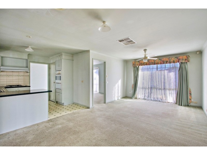 14 Artists Crescent, Narre Warren South VIC 3805