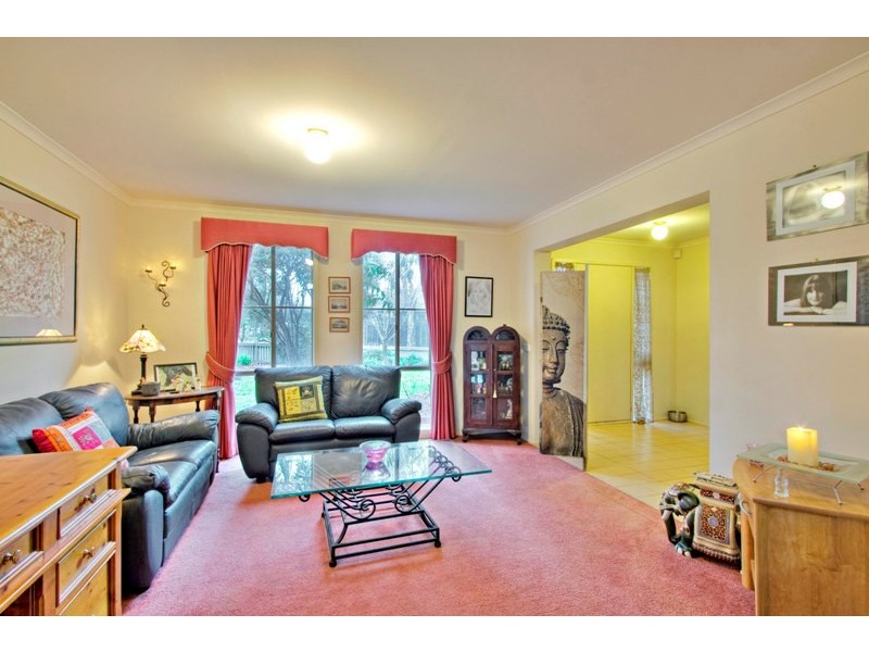 18 Pelican Court, Narre Warren South VIC 3805