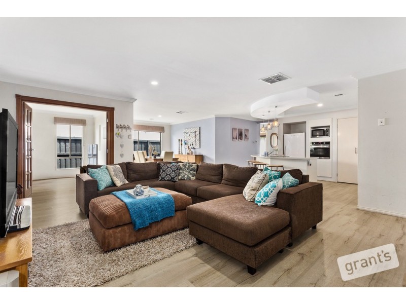 4 Parkville Terrace, Narre Warren South VIC 3805