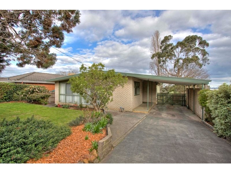 33 Philip Road, Hallam VIC 3803