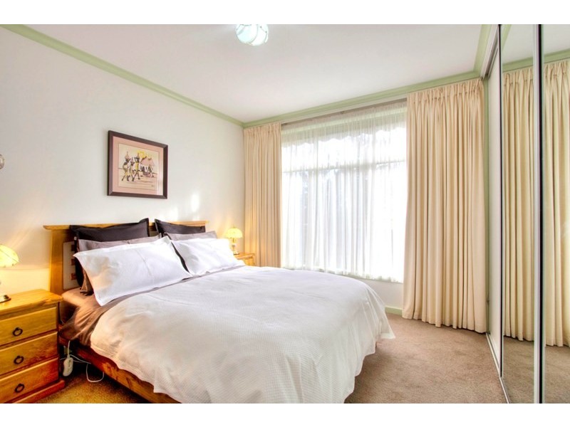 33 Philip Road, Hallam VIC 3803