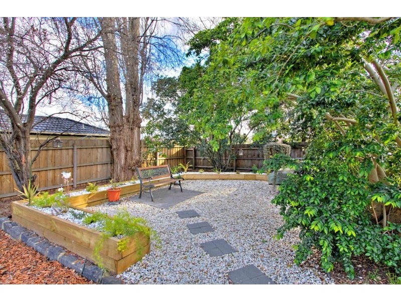 33 Philip Road, Hallam VIC 3803