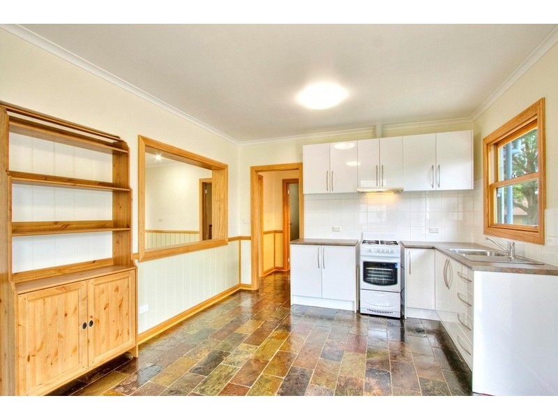 16A Highview Avenue, Cranbourne VIC 3977