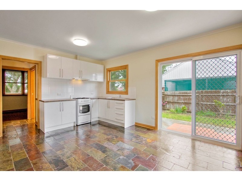 16A Highview Avenue, Cranbourne VIC 3977