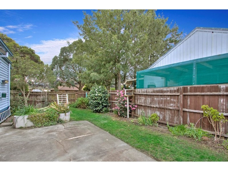 16A Highview Avenue, Cranbourne VIC 3977