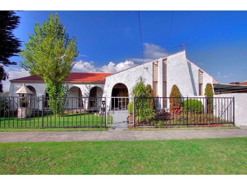 10 Pound Road, Hampton Park VIC 3976