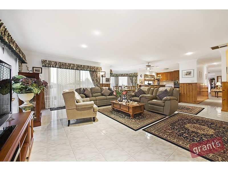 9 Maize Place, Narre Warren VIC 3805