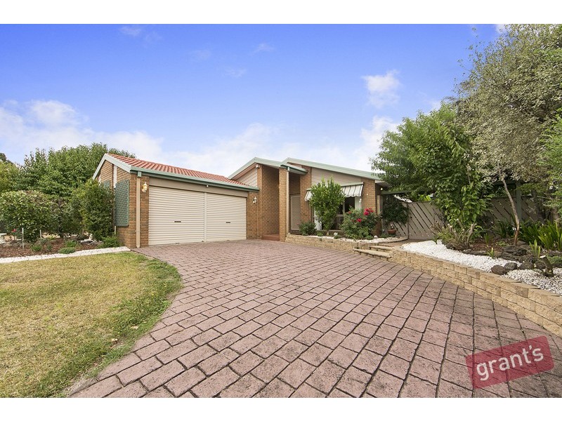 8 Hansen Court, Narre Warren VIC 3805