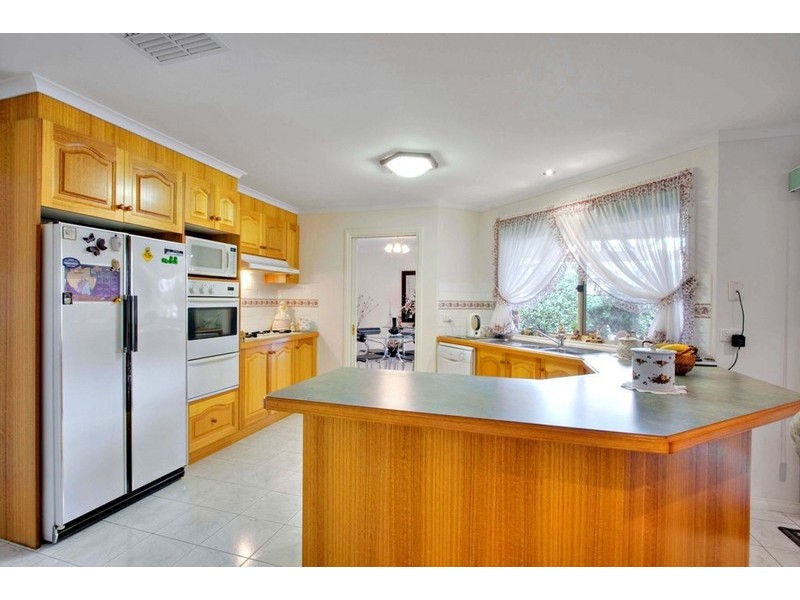 19 The Promenade, Narre Warren South VIC 3805