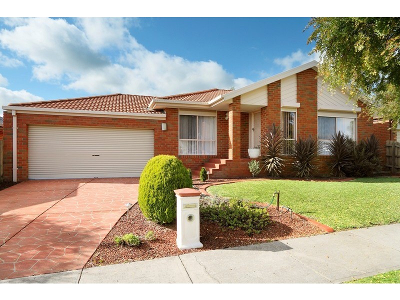 12 Christina Street, Narre Warren VIC 3805