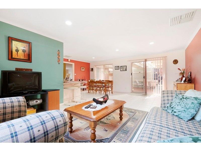 12 Christina Street, Narre Warren VIC 3805