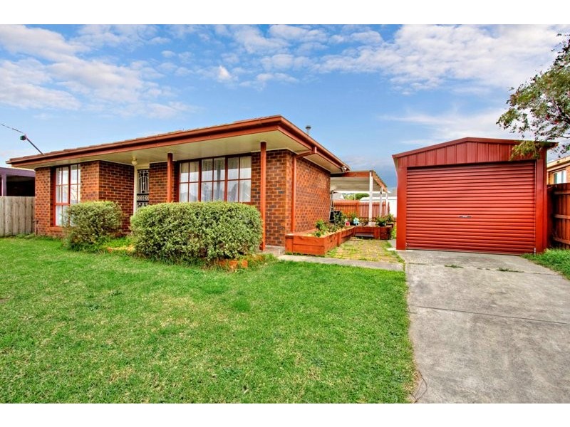 14 Benambra Way, Hampton Park VIC 3976