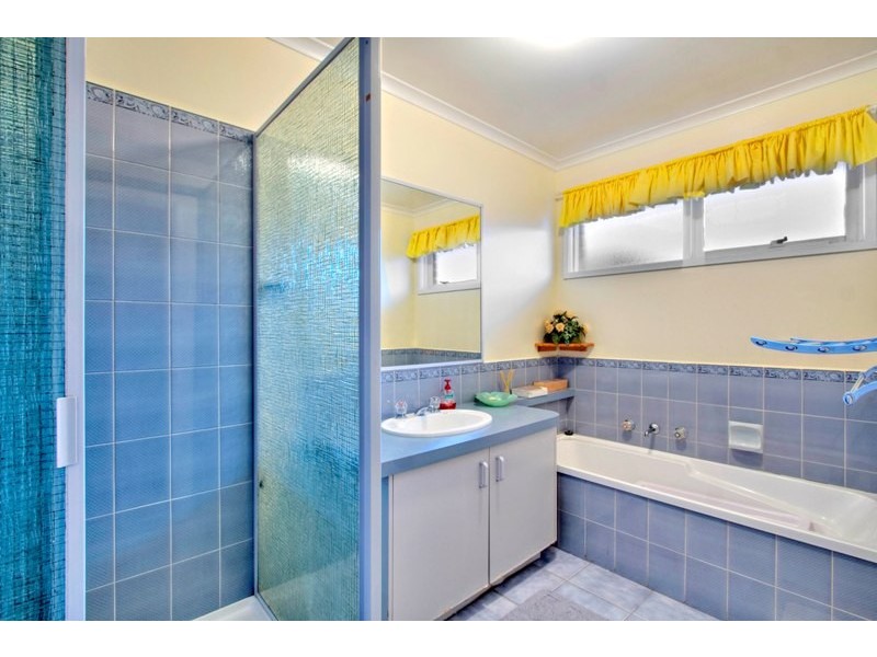 14 Benambra Way, Hampton Park VIC 3976