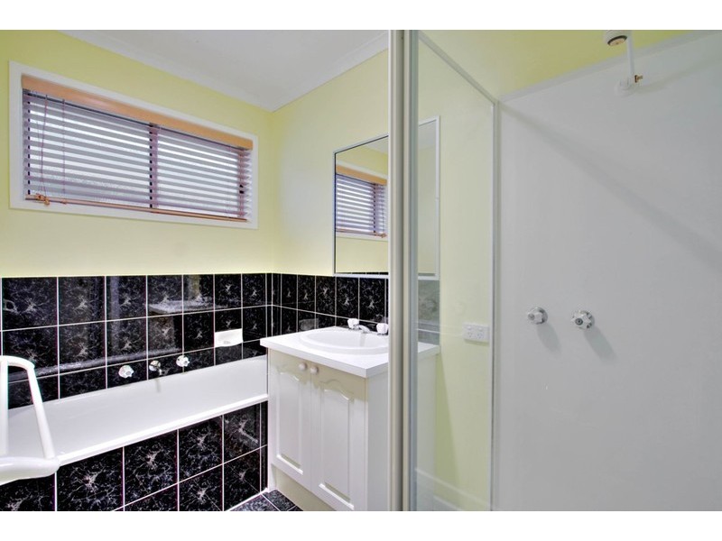 49 Pentland Drive, Narre Warren VIC 3805