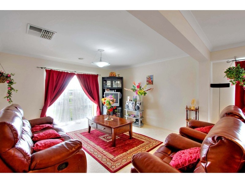 42 The Quays, Narre Warren South VIC 3805