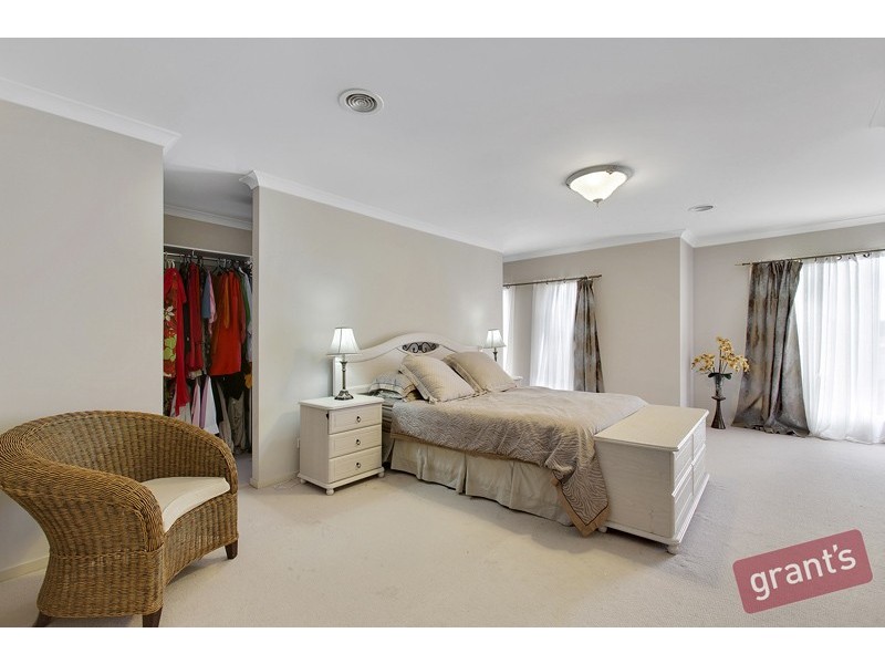 4 Jarvis Close, Narre Warren South VIC 3805