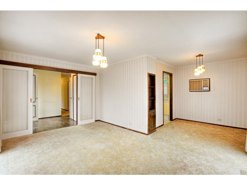 2 Chateau Avenue, Narre Warren VIC 3805