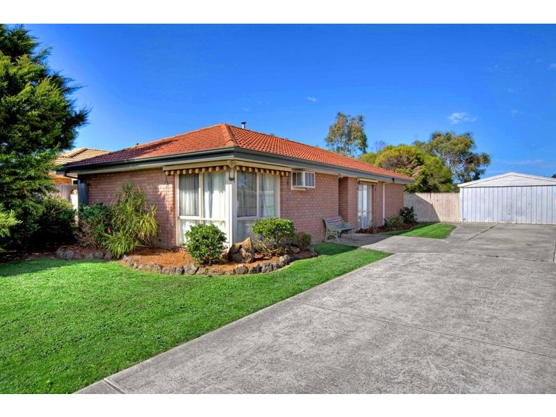 63 Woodlands Crescent, Narre Warren VIC 3805