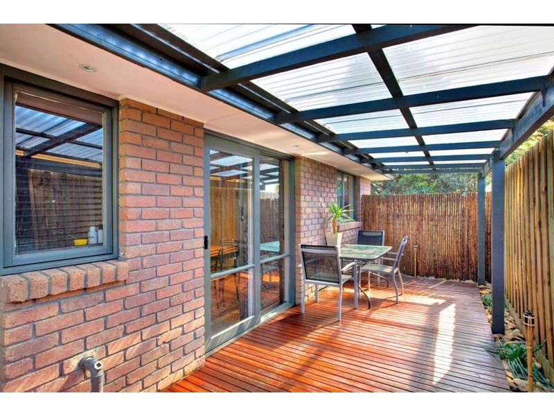 63 Woodlands Crescent, Narre Warren VIC 3805