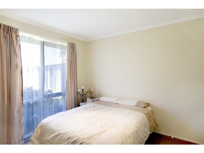 63 Woodlands Crescent, Narre Warren VIC 3805