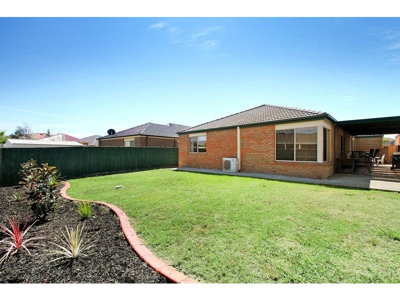 5 Harrington Drive, Narre Warren South VIC 3805