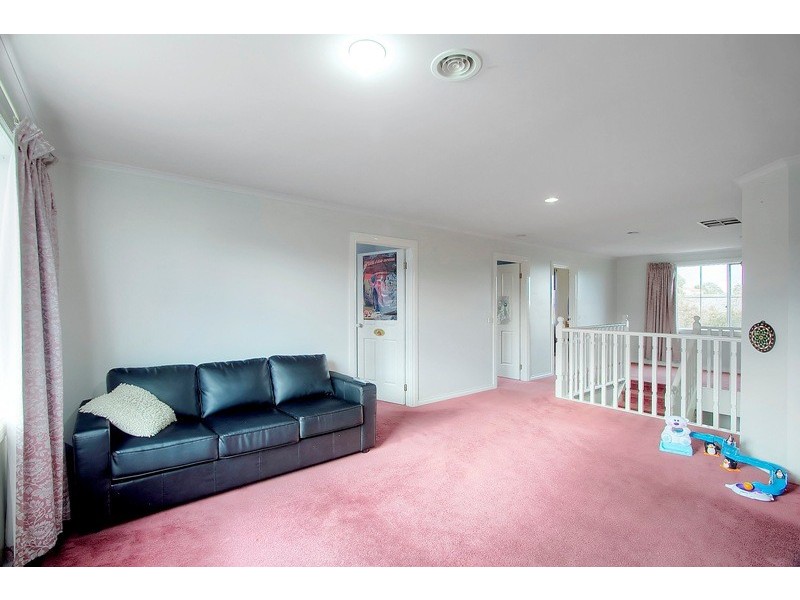 6 Henshaw Court, Narre Warren South VIC 3805