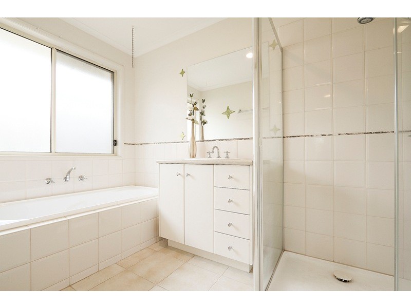 99 Harold Keys Drive, Narre Warren South VIC 3805