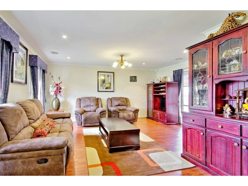 61 Emily Drive, Narre Warren VIC 3805