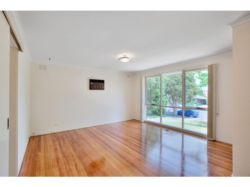 34 Saxonwood Drive, Narre Warren VIC 3805