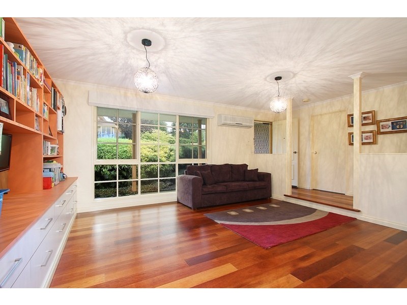 61 Ravensthorpe Crescent, Narre Warren VIC 3805