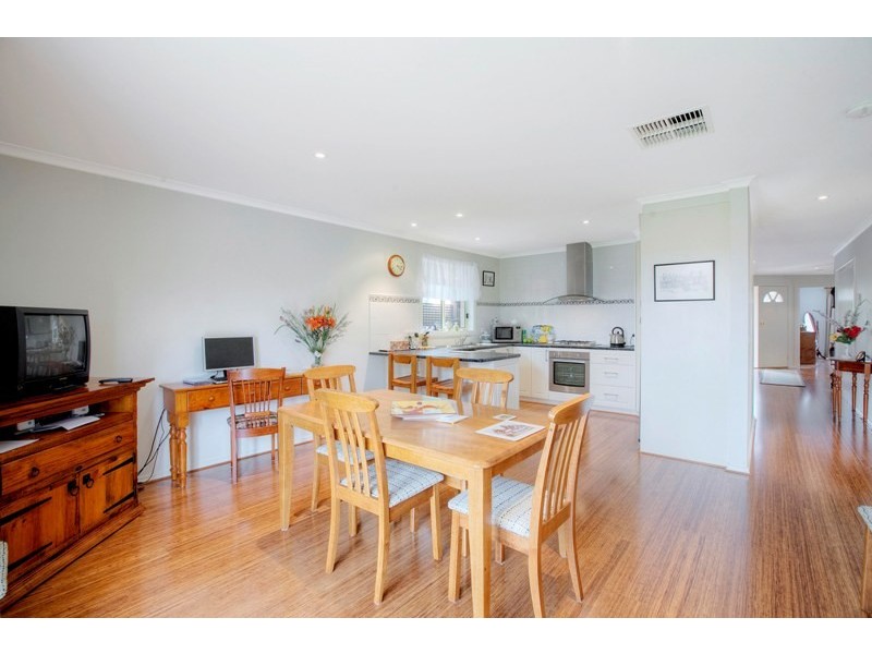 14 Frederick Rise, Narre Warren South VIC 3805