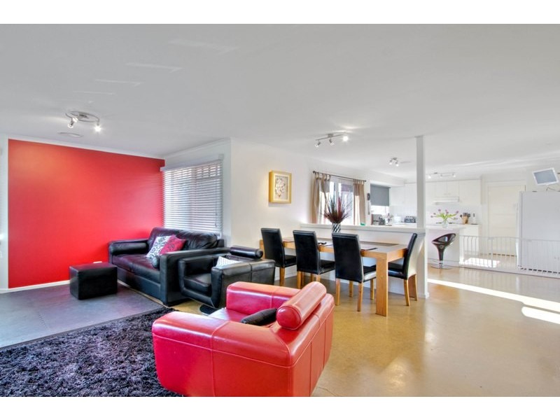 10 London Crescent, Narre Warren VIC 3805